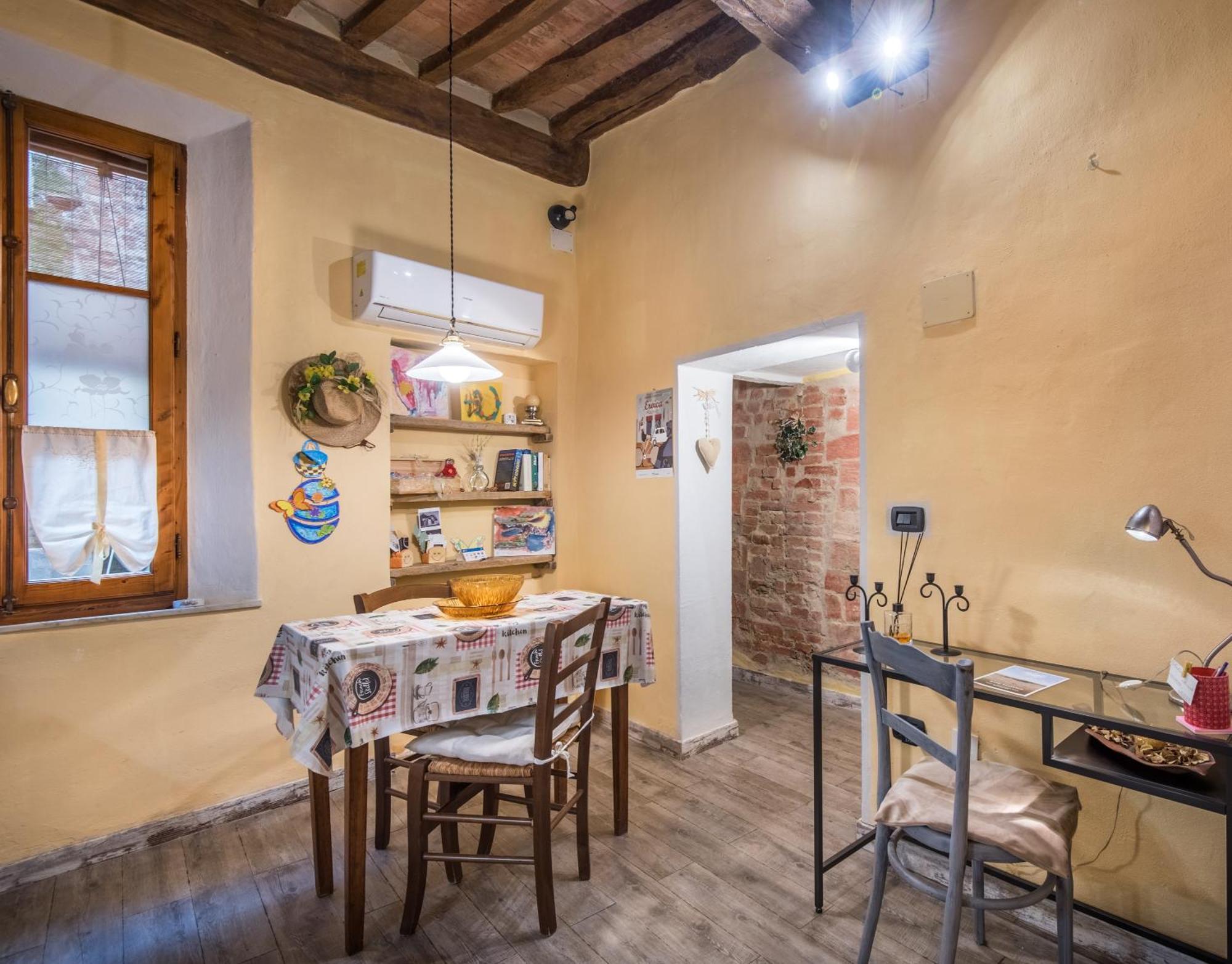 La Casa Gialla Di Buonconvento Buitenkant foto